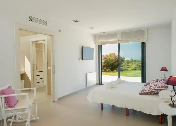 Canutells Ref 27 Villa *