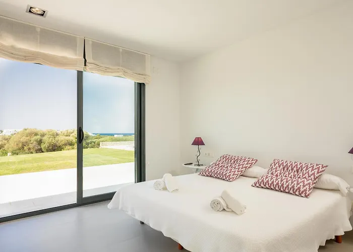 Canutells Ref 27 וילה מאהון