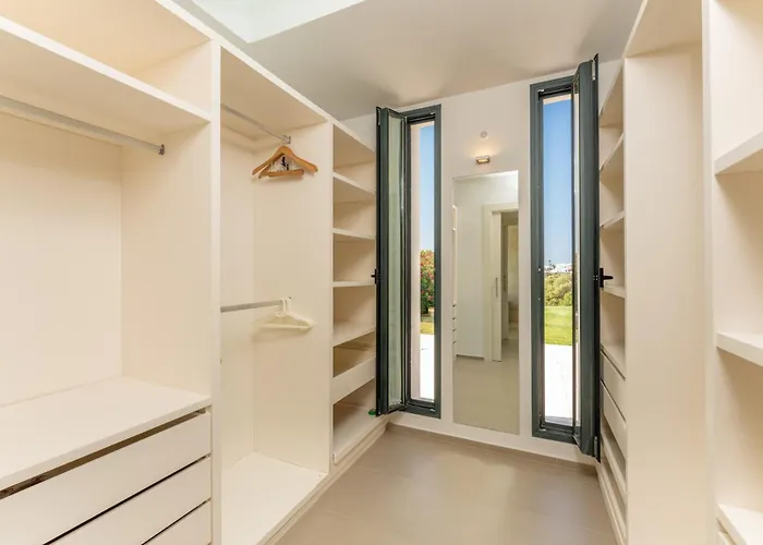 Canutells Ref 27 וילה